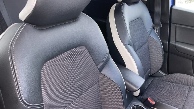 Renault Captur 1.0 TCE 90 Techno 5dr Petrol Hatchback